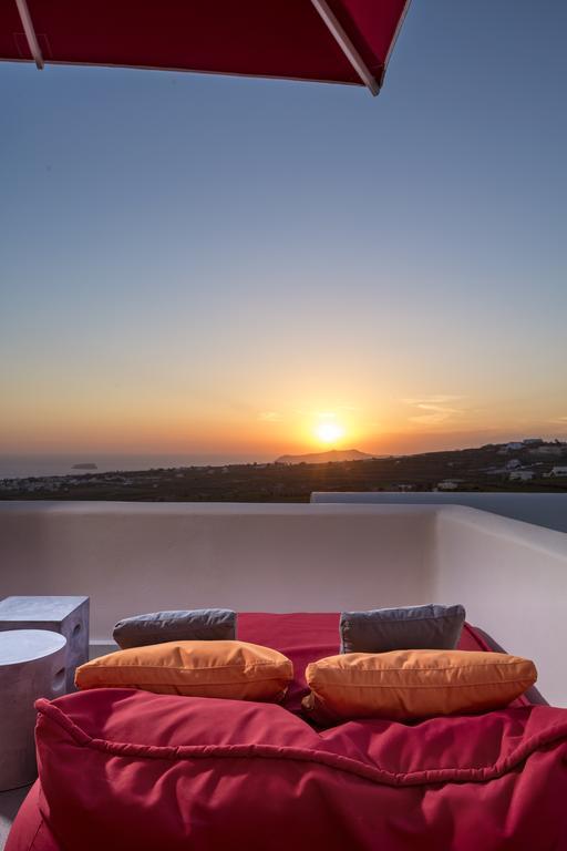 Art Hotel Santorini Pýrgos Chambre photo